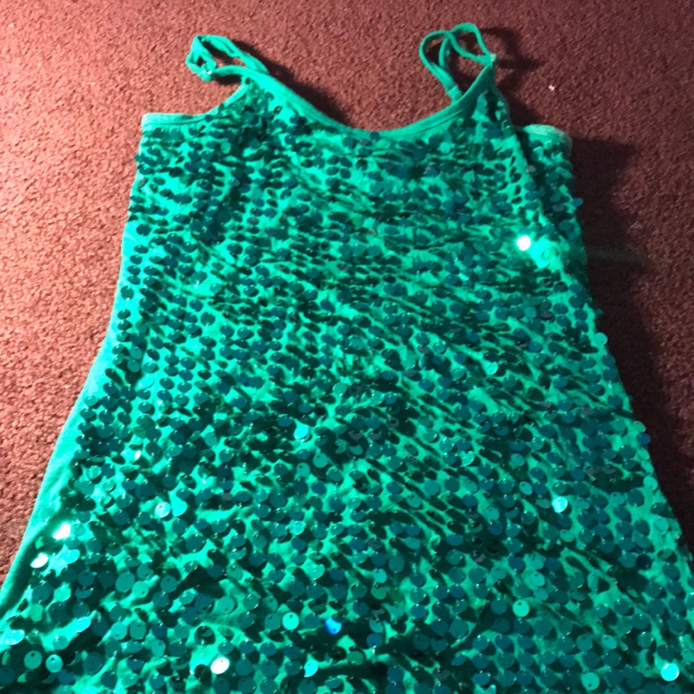 Green tank top